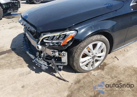 2019 Mercedes-Benz C 300 from USA, damaged, VIN 55SWF8DB4KU296128